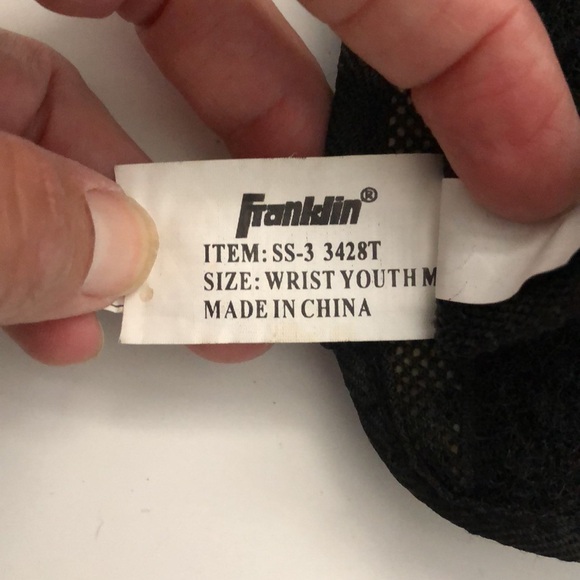 Set of Franklin youth elbow, knee and wrist pads size medium - Picture 10 of 10